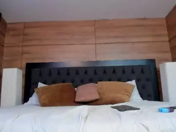 Chaturbate Best live sex cam show of miah_connor