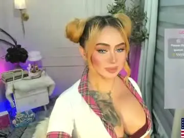 Chaturbate Adult Video Chat of barbietop_alexa69