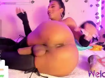 Chaturbate Live Sex Cam of stefanyclak07