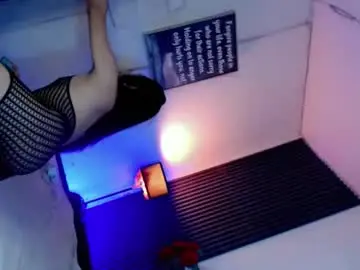 Chaturbate Adult Webcam of night_crystal1111