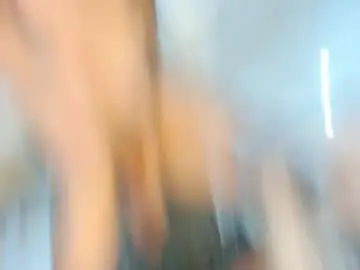 Chaturbate Live Sex Cam of mesmerizingfuckdoll