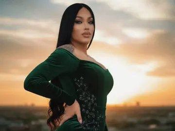 Imlive Adult Webcams of Miss9inchs