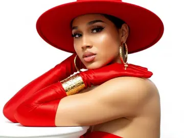 Imlive Free Porn Cam of yennycutehMoney