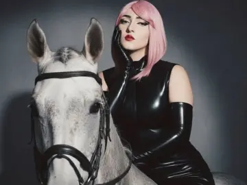 Imlive Adult Webcams of UrsulaManver1