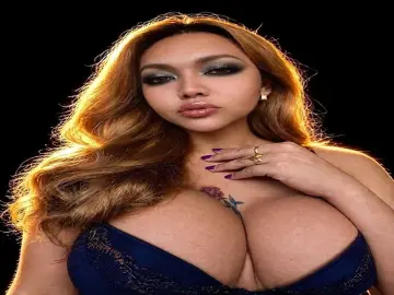 Imlive Sex Chat of VivekaAllure