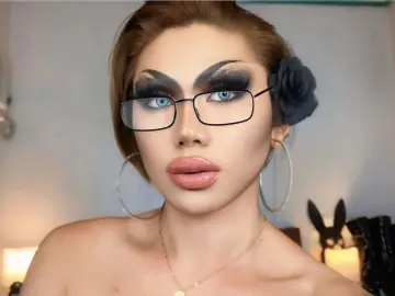 Livejasmin Live Sex of LolaSchmidit
