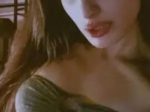 Streamate Live Sex Cam of Miilufoxxx
