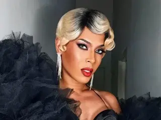 Streamate Live Porn of SKYLAROSSE