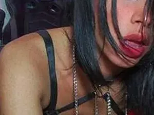 Streamate Live Sex of AlahiaRodriguez