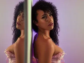 Streamate Sex Chat of ParisMiller22