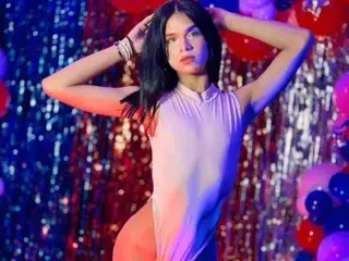 Streamate Sex Cam of VeronicaRavens