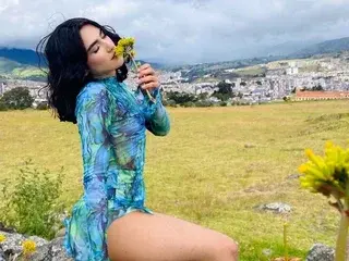 Streamate Nude Webcam of Crystal_Kisss