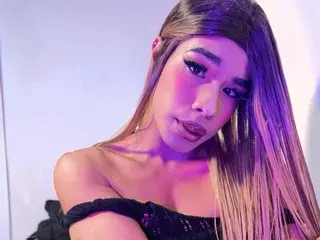 SweetsIvonnyts from streamate