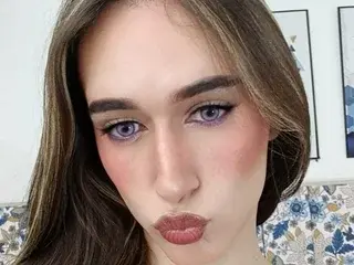 SweettsViolet from streamate