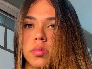 Streamate Free Porn Cam of EmmaBlake19