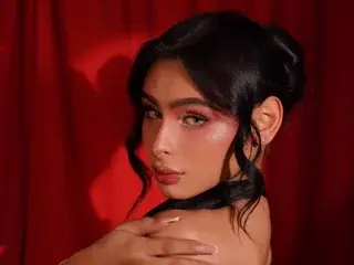 Streamate Sex Cam of Isabella_Laurent