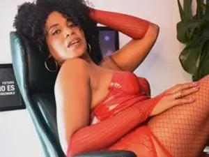 Streamate Live Porn of AriebonyBrooke