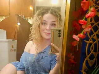 Streamate Adult Video Chat of Faye_Harris