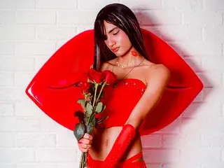 zuri_lux from streamate