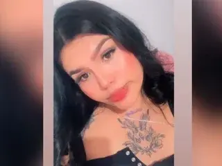 Streamate Live Sex Cam of Magguie333