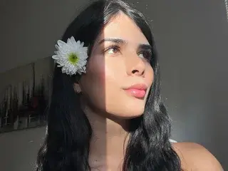 Streamate Live Sex Cam of Lily_WellGifted