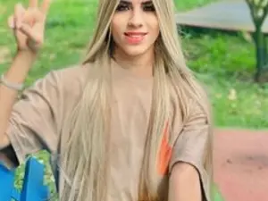 SiaraRealist from streamate