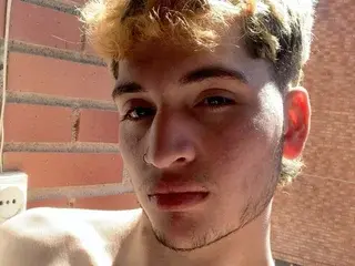 Streamate Free Live Porn of ian_lombardi