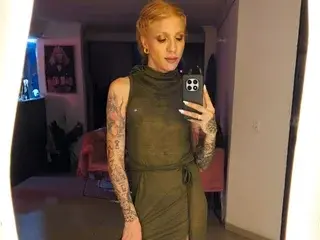 Streamate Live Sex Cam of JessieGarvet19