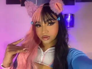Streamate Live Porn of LittleAmbarhot