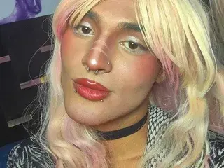 Streamate Best live sex cam show of aku_hotter