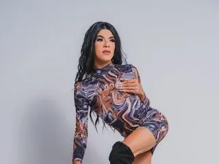 Streamate Live Porn of Amira_Ember