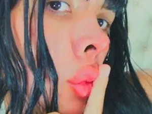 Streamate Nude Webcam of Ariel_22