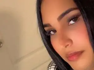 Streamate Nude Webcam of isabellaa_hott