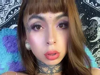 Streamate Free Porn Cam of WitchDivinne