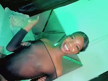 Stripchat Live Sex Cam of Keily_Tsx1