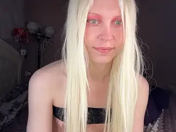 Stripchat Free Porn Cam of _evielle_