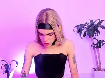 Stripchat Adult Webcams of Varya_Ferreira