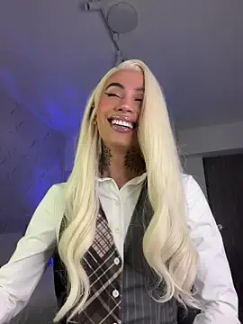 Stripchat Sex Cam of miss_tatiana_
