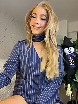 Stripchat Sex Cam of miss_tatiana_