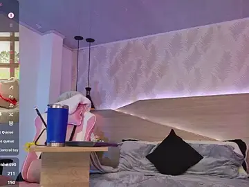 Stripchat Sex Cam of kylliefox_