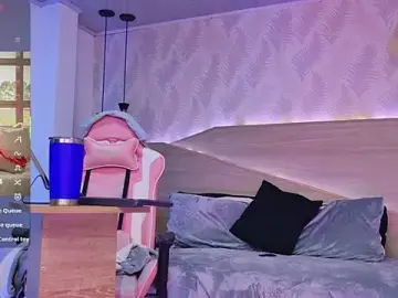 Stripchat Best live sex cam show of kylliefox_