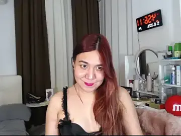 stellahugeX from stripchat