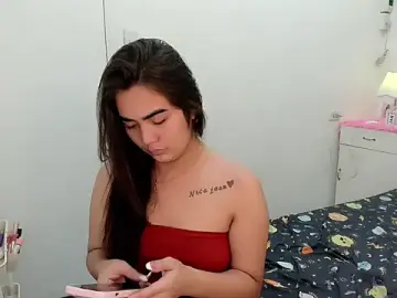 Stripchat Live Porn of nica_doll