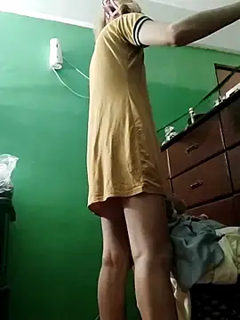 Stripchat Sex Cam of QueenSoreal