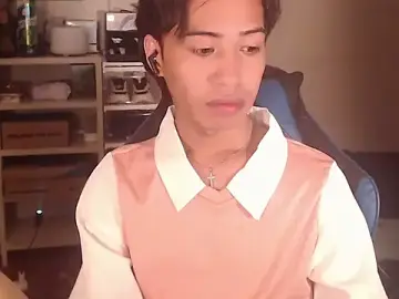 Stripchat Watch Live Sex Cams of Ryu_23
