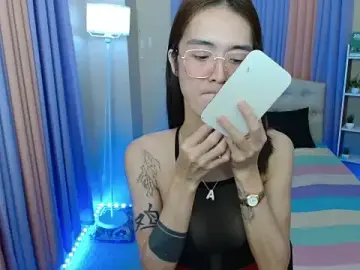 XxTsUncutAskaxX from stripchat