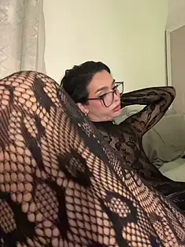 Stripchat Live Sex Cam of Samantha_Bernardo