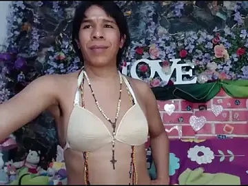 Stripchat Adult Webcam of DesireDirtyTS__