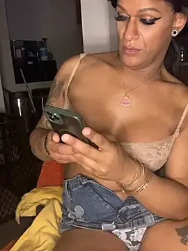 Stripchat Free Live Porn of Xzotiq