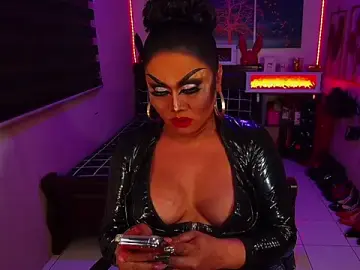 xCumOnOverMex from stripchat